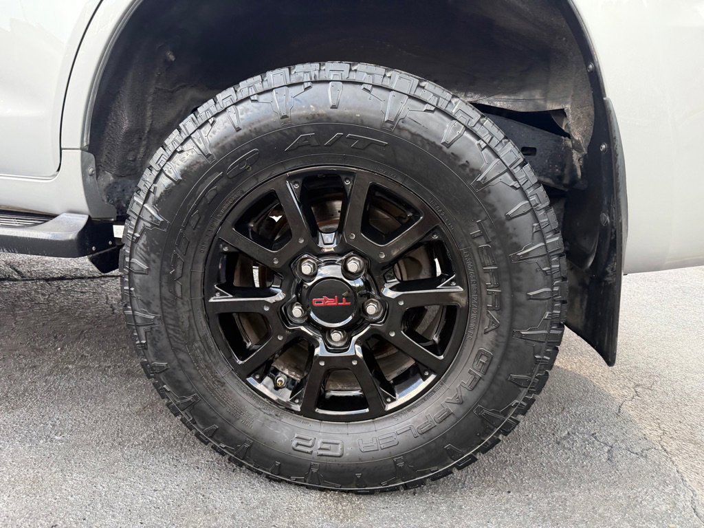 Used 2009 Toyota Land Cruiser image 27