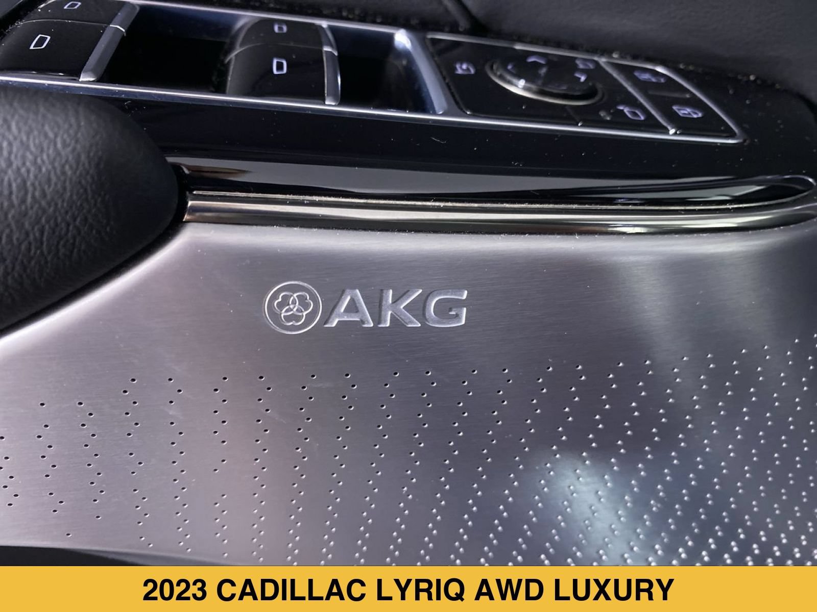 Certified 2023 Cadillac Lyriq AWD image 13