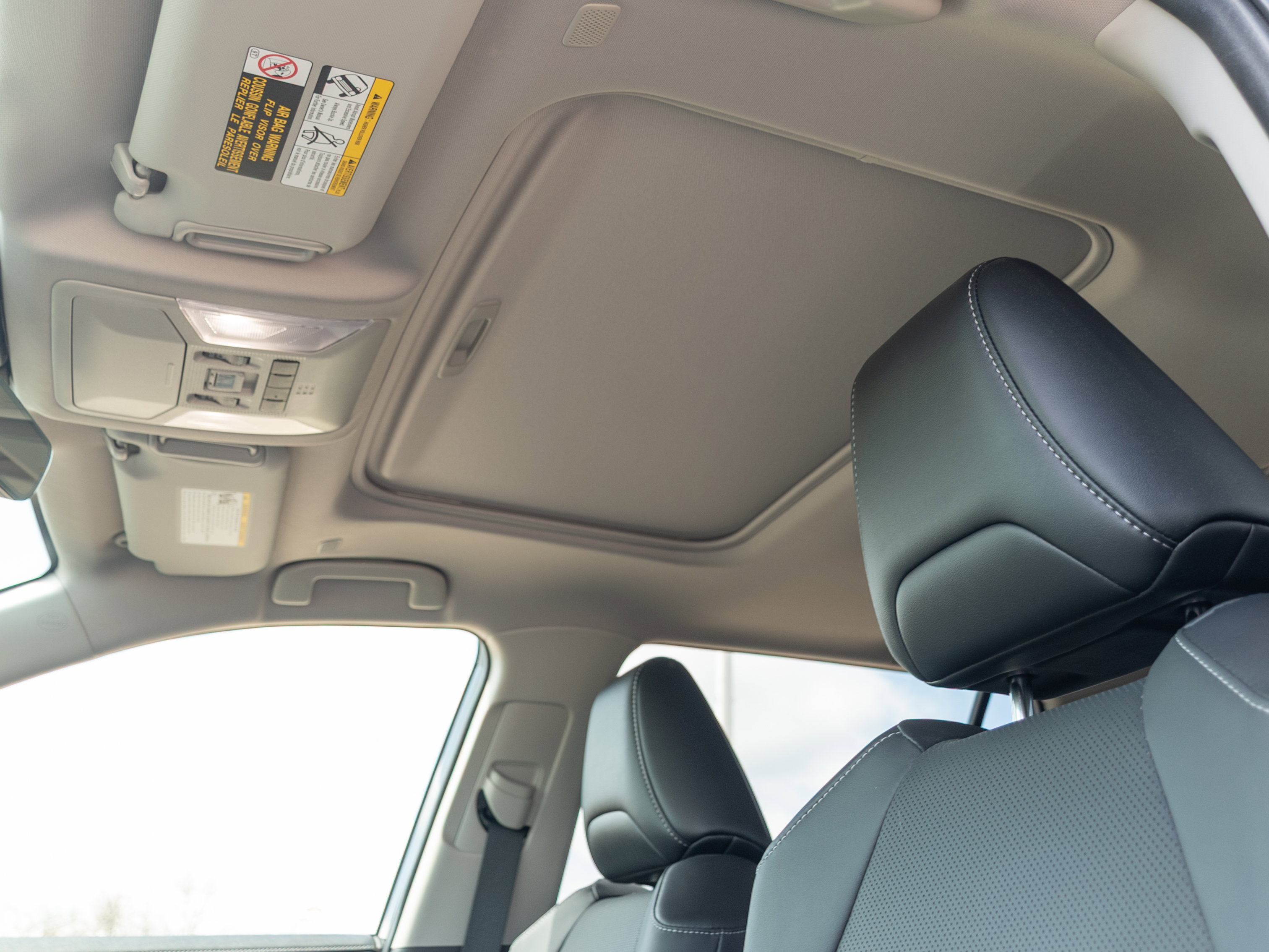 Used 2023 Toyota RAV4 Limited w/ Limited Grade Weather Package AWD/4WD image 11