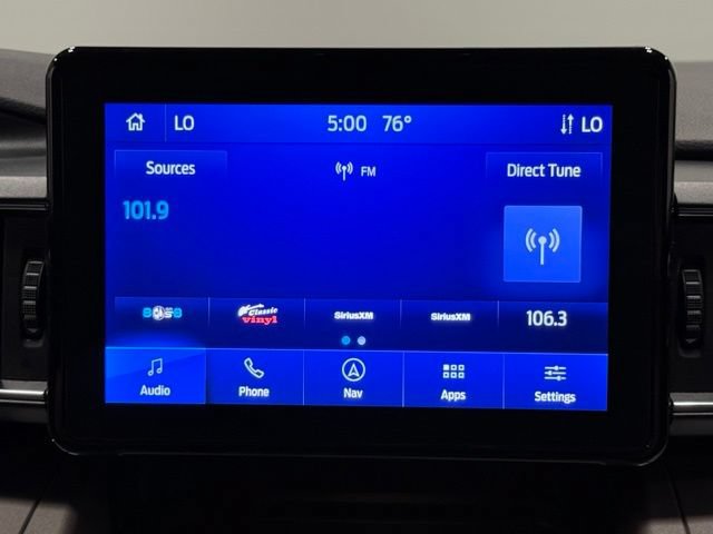 Used 2023 Ford Explorer XLT w/ Equipment Group 202A AWD/4WD image 22