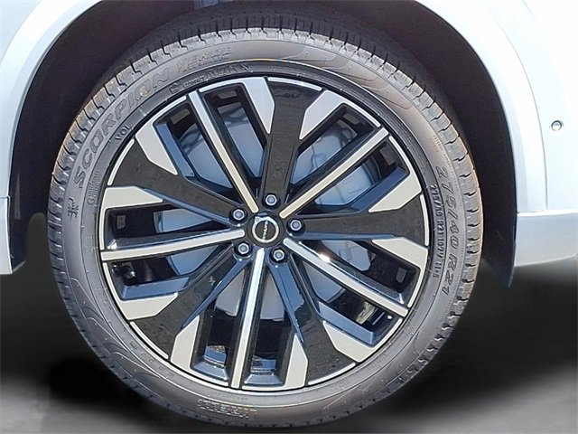 New 2026 Volvo XC90 B5 Plus image 6