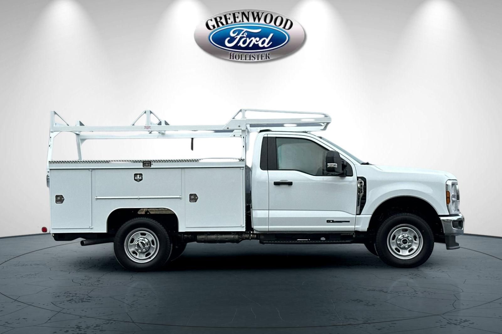 New 2026 Ford F350 XL w/ XL Chrome Package image 3