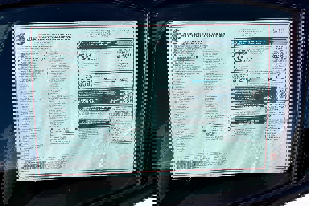 New 2025 Alfa Romeo Giulia w/ Driving Assist Package image 14