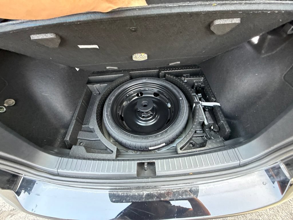 Certified 2024 Volkswagen Taos S AWD/4WD image 27