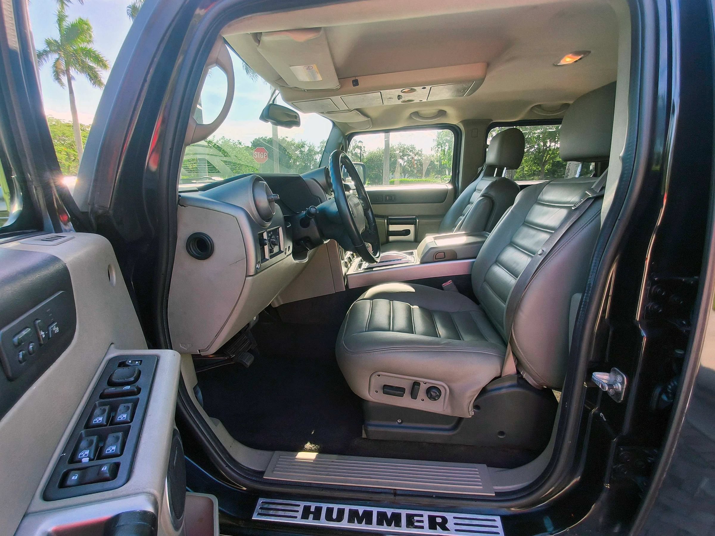 Used 2003 HUMMER H2 w/ Preferred Equipment Group AWD/4WD image 11