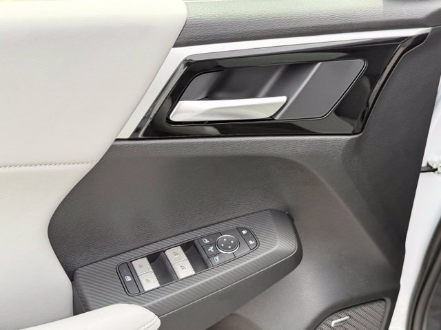 New 2026 Mitsubishi Outlander SE FWD image 20