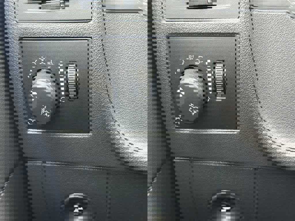 Used 2009 Dodge Challenger SRT8 w/ SRT Option Group II image 25