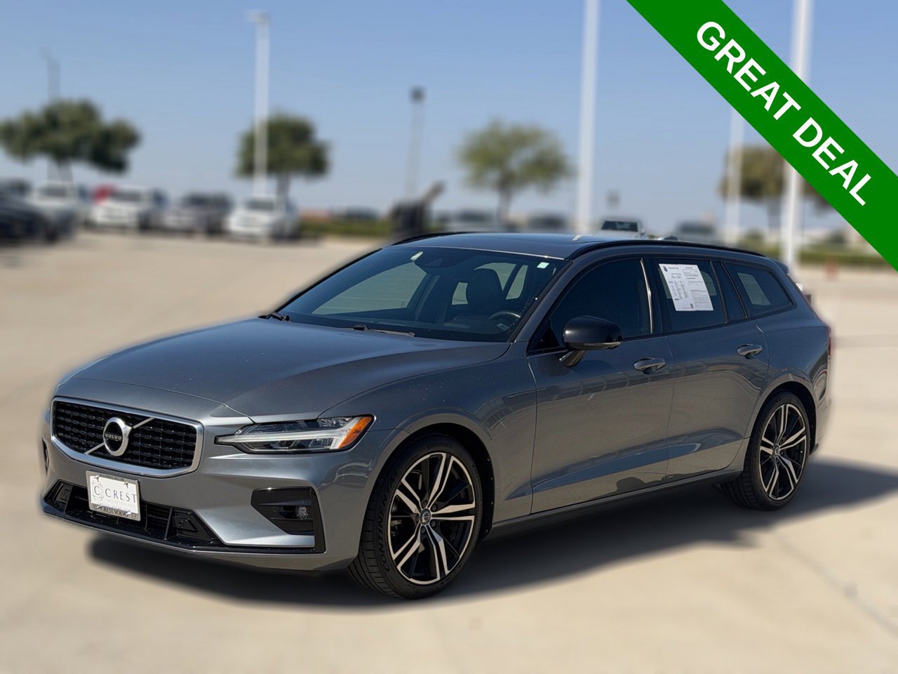Used 2020 Volvo V60 T6 R-Design FWD image 2