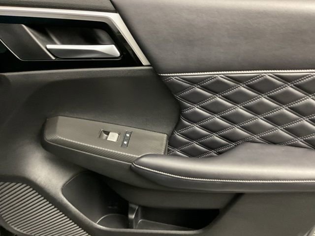 Used 2023 Mitsubishi Outlander SEL image 25