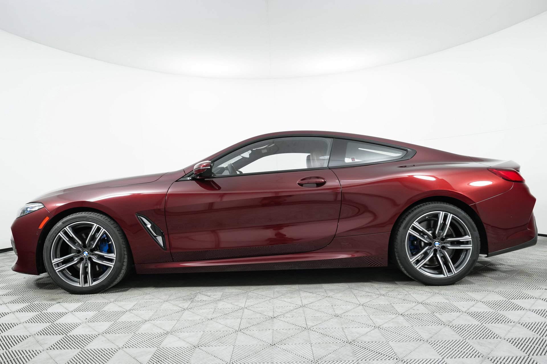 Used 2023 BMW 840i xDrive Coupe AWD/4WD image 4