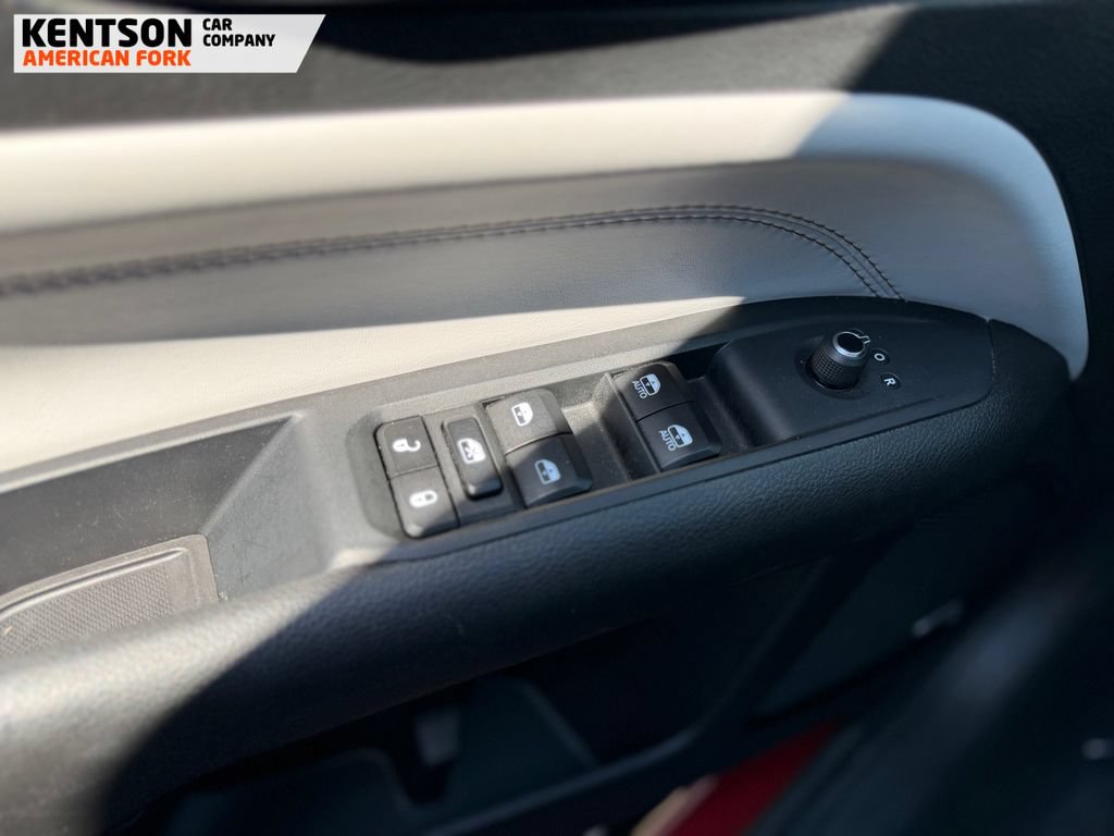 Used 2025 Jeep Compass Limited w/ Elite Group AWD/4WD image 19