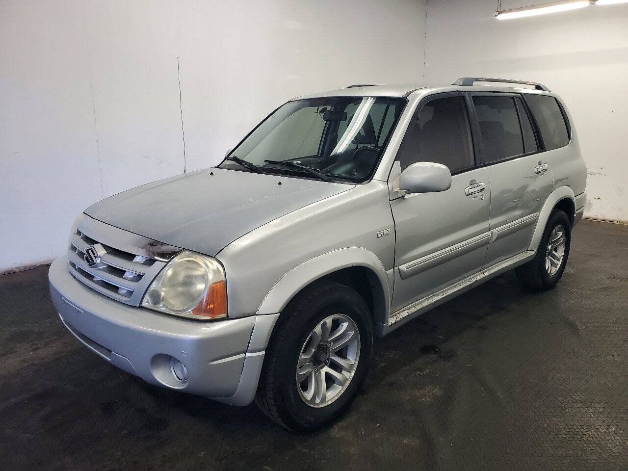 Used 2005 Suzuki XL7 4WD image 1