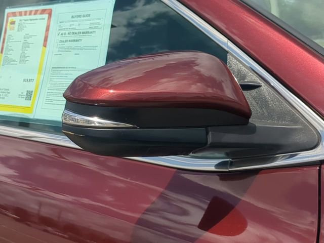 Used 2017 Toyota Highlander Limited image 12