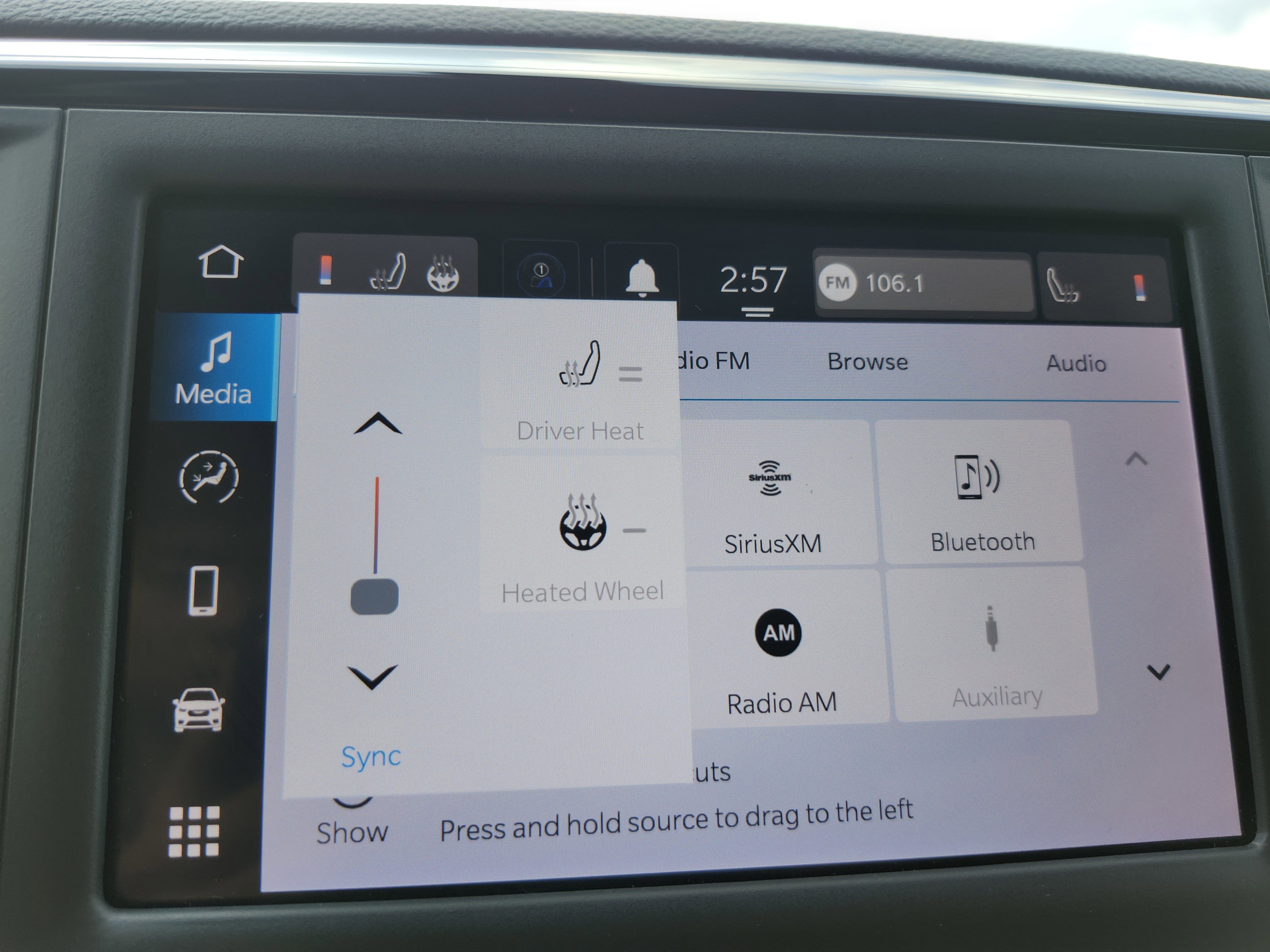 Used 2022 Chrysler Voyager LX image 26