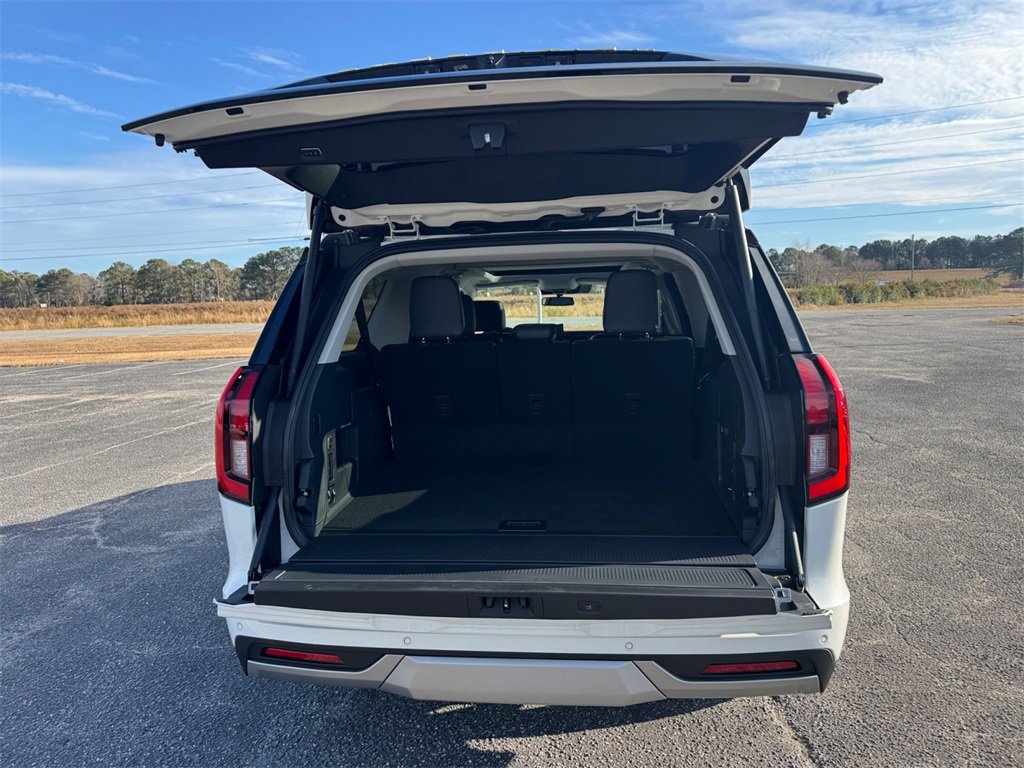 New 2025 Ford Expedition Max Platinum w/ Driver's Package image 16