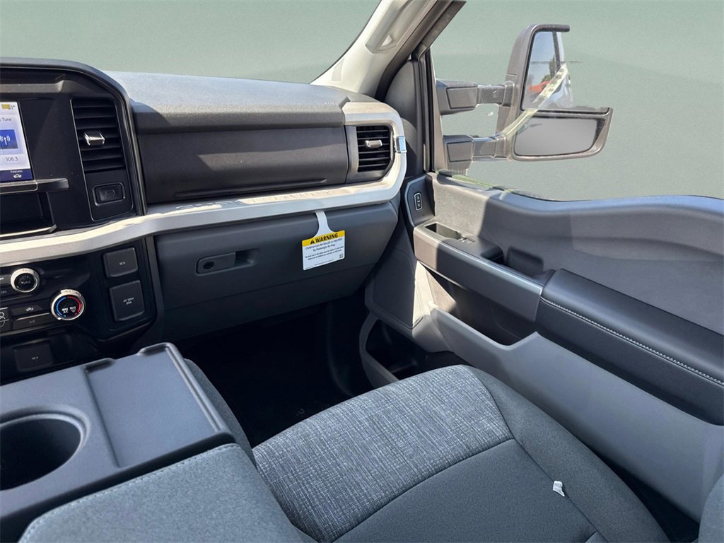 New 2025 Ford F350 XLT w/ Tremor Off-Road Package image 17