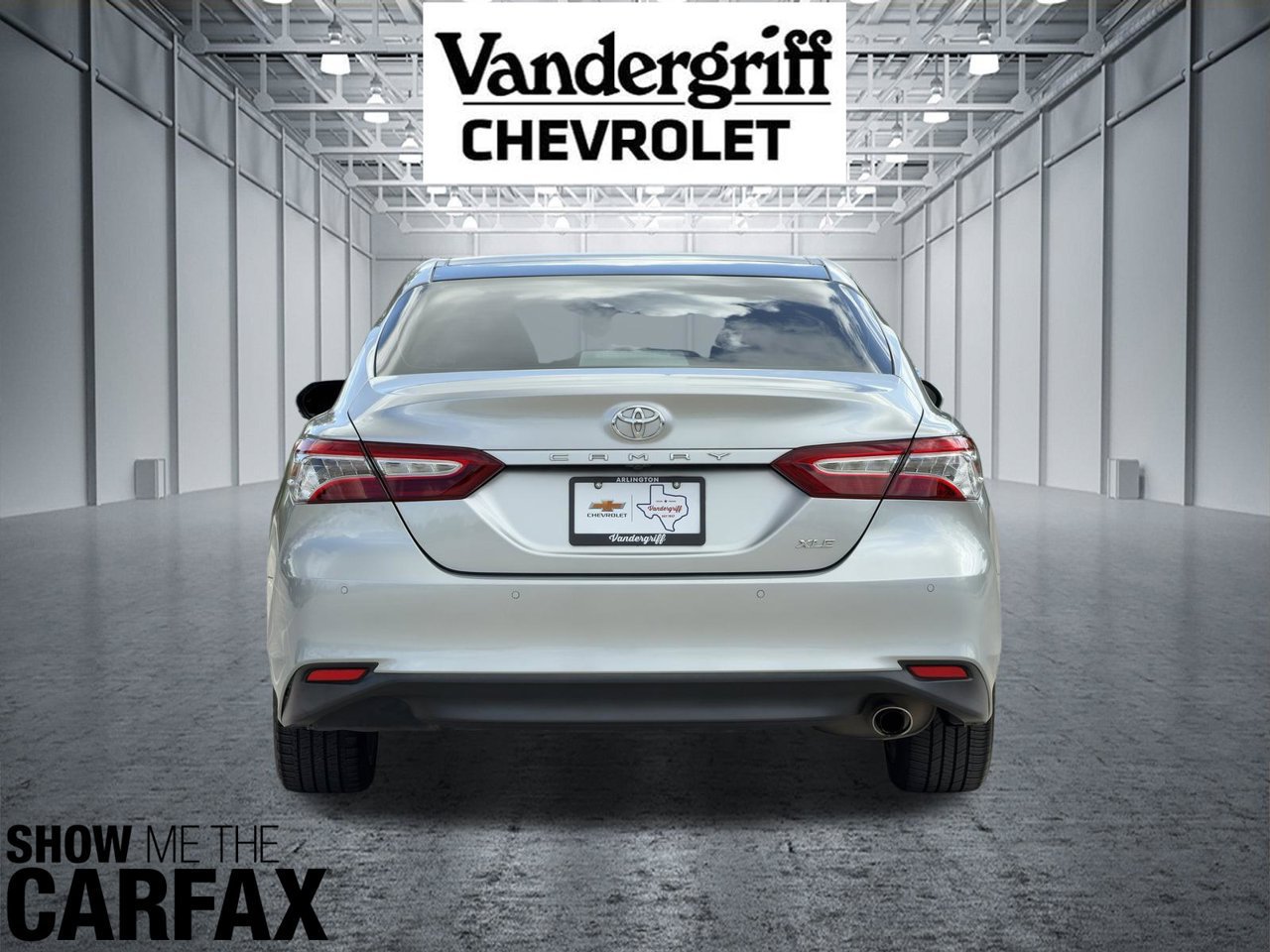Used 2018 Toyota Camry XLE FWD image 5
