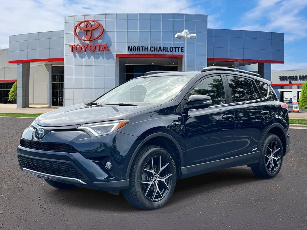 Used 2017 Toyota RAV4 SE AWD/4WD image 3