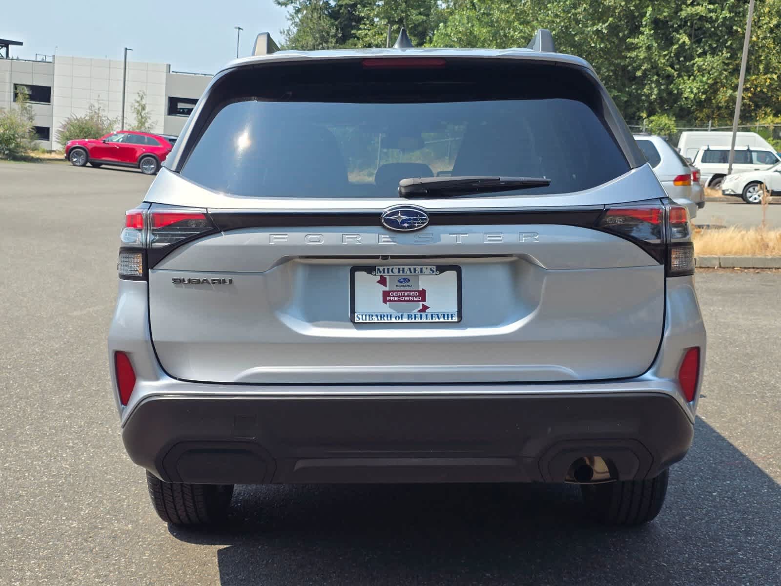 Certified 2025 Subaru Forester Premium AWD/4WD image 5