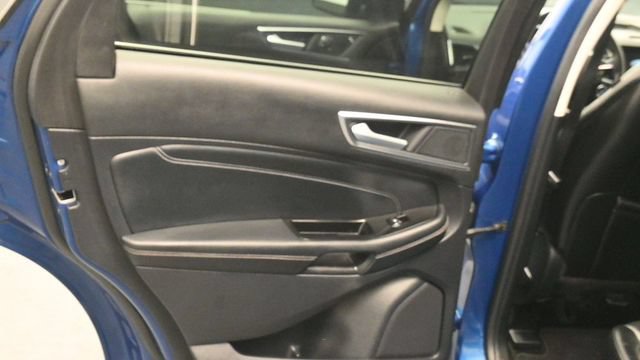 Used 2020 Ford Edge Titanium AWD/4WD image 12