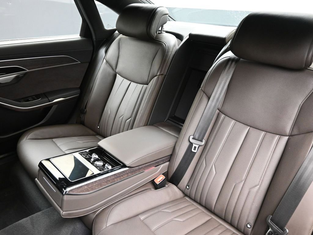 Certified 2025 Audi A8 L 3.0T image 20