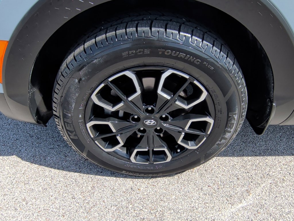 Used 2023 Hyundai Santa Cruz SEL w/ Activity Package FWD image 42