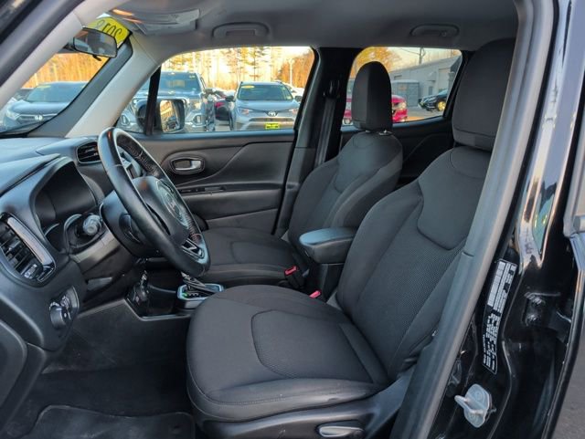 Used 2018 Jeep Renegade Altitude w/ UConnect 8.4 Nav Group image 17