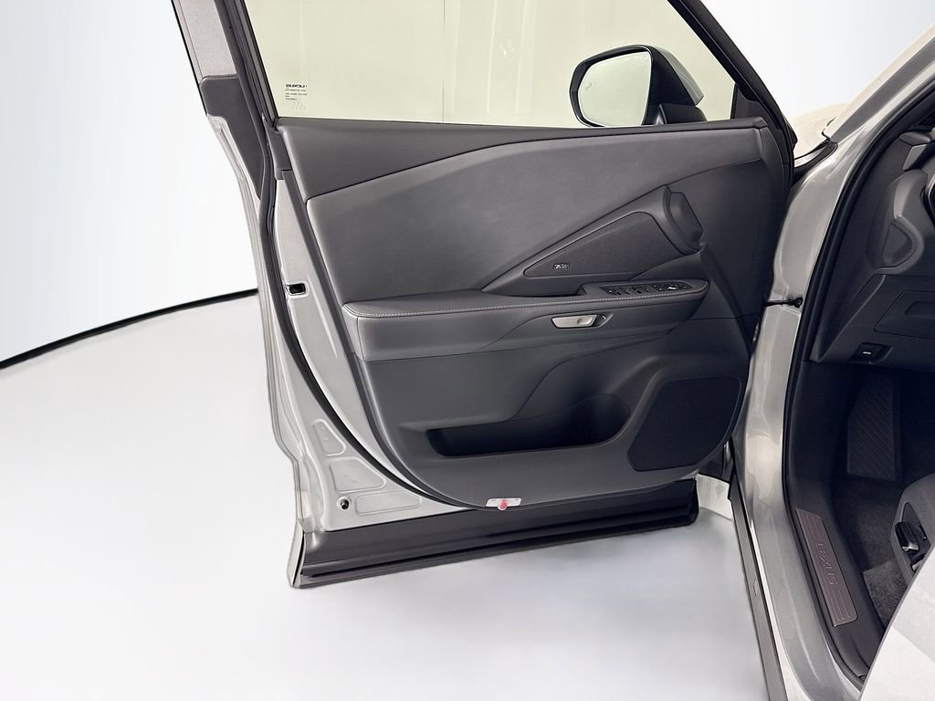 New 2026 Lexus TX 550h AWD Plug-In Hybrid image 25