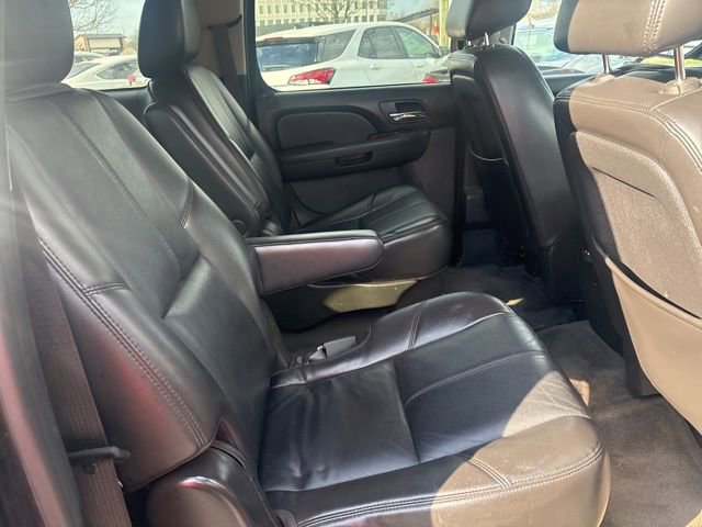 Used 2011 GMC Yukon XL SLT AWD/4WD image 10