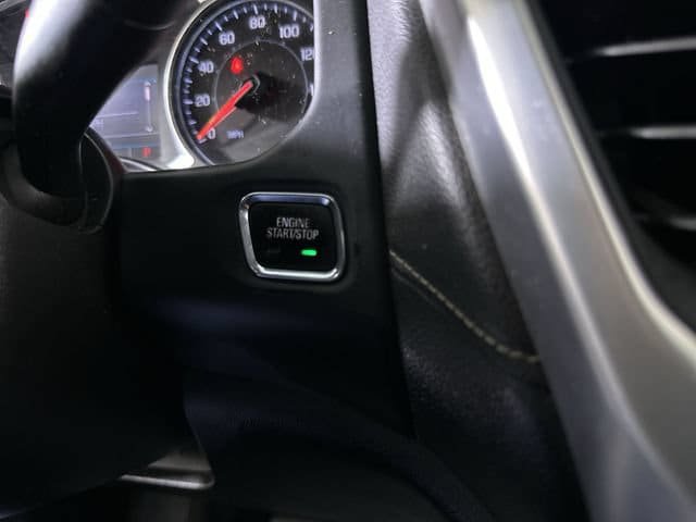 Used 2022 GMC Acadia SLE FWD image 17
