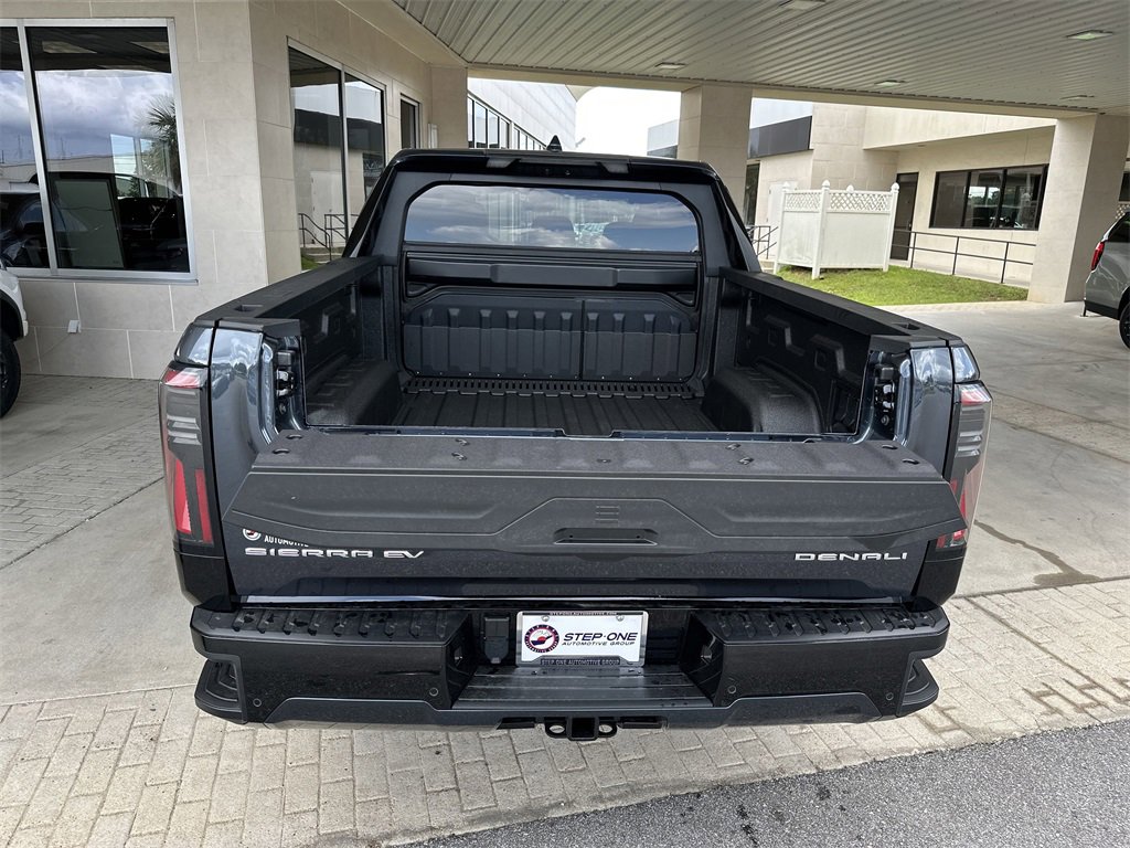 New 2025 GMC Sierra EV Denali image 33