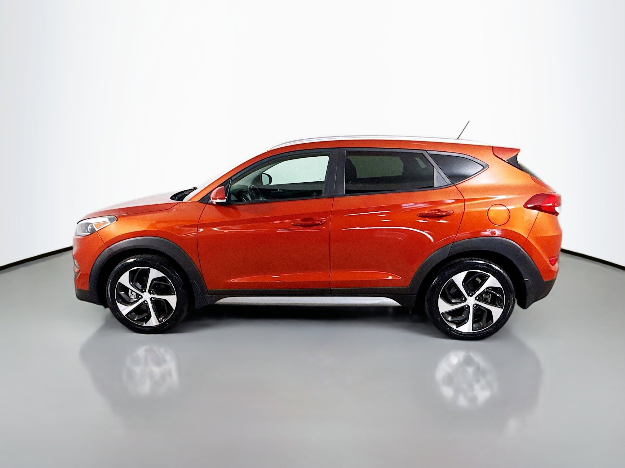 Used 2017 Hyundai Tucson Sport image 6