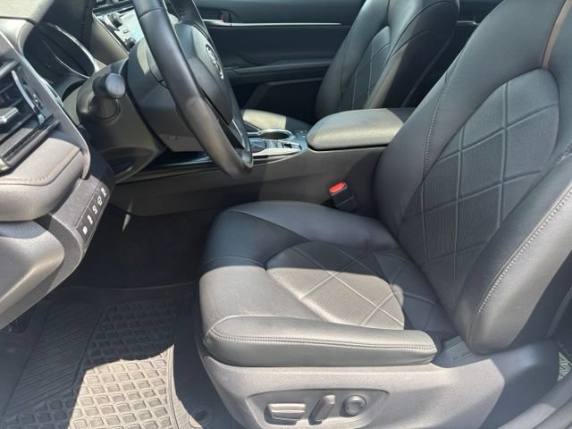 Used 2019 Toyota Camry XLE FWD image 10
