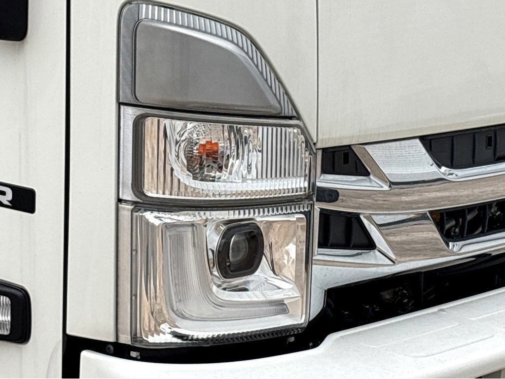 Used 2024 Isuzu NQR image 16