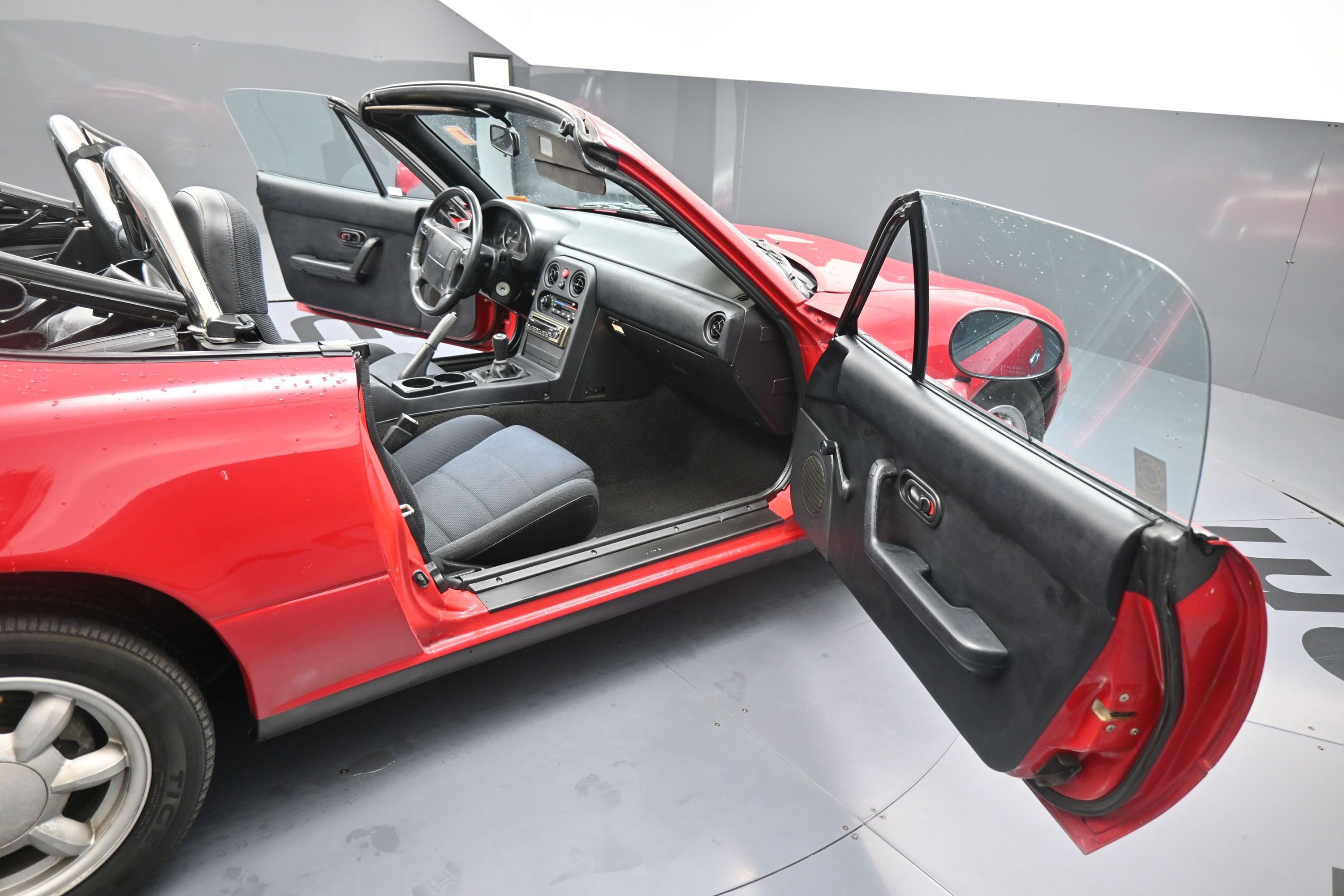 Used 1990 MAZDA MX-5 Miata RWD image 18