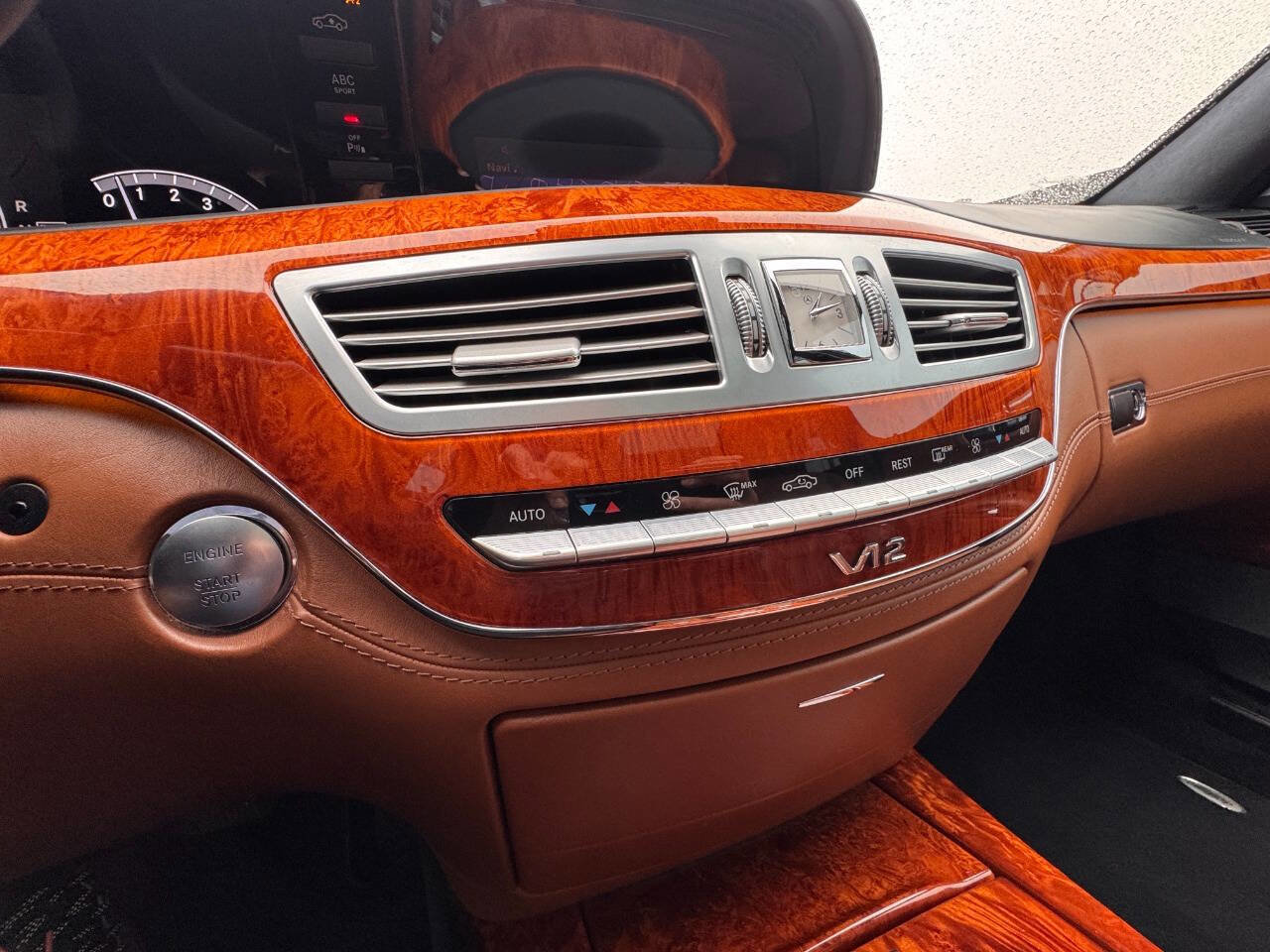 Used 2011 Mercedes-Benz S 600 image 27