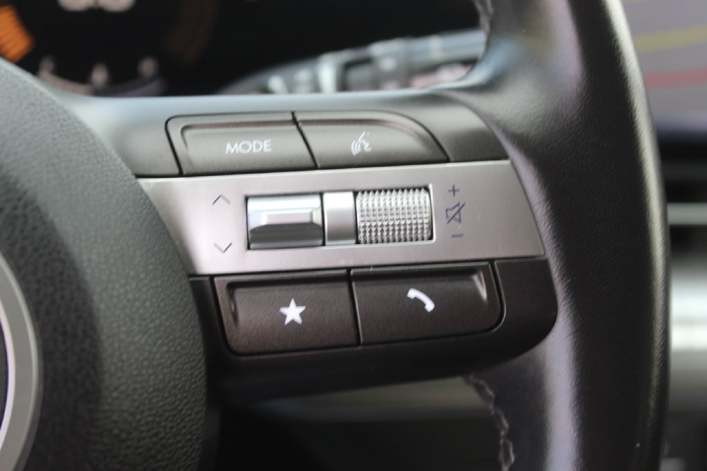 Used 2024 Hyundai Kona SEL FWD image 31