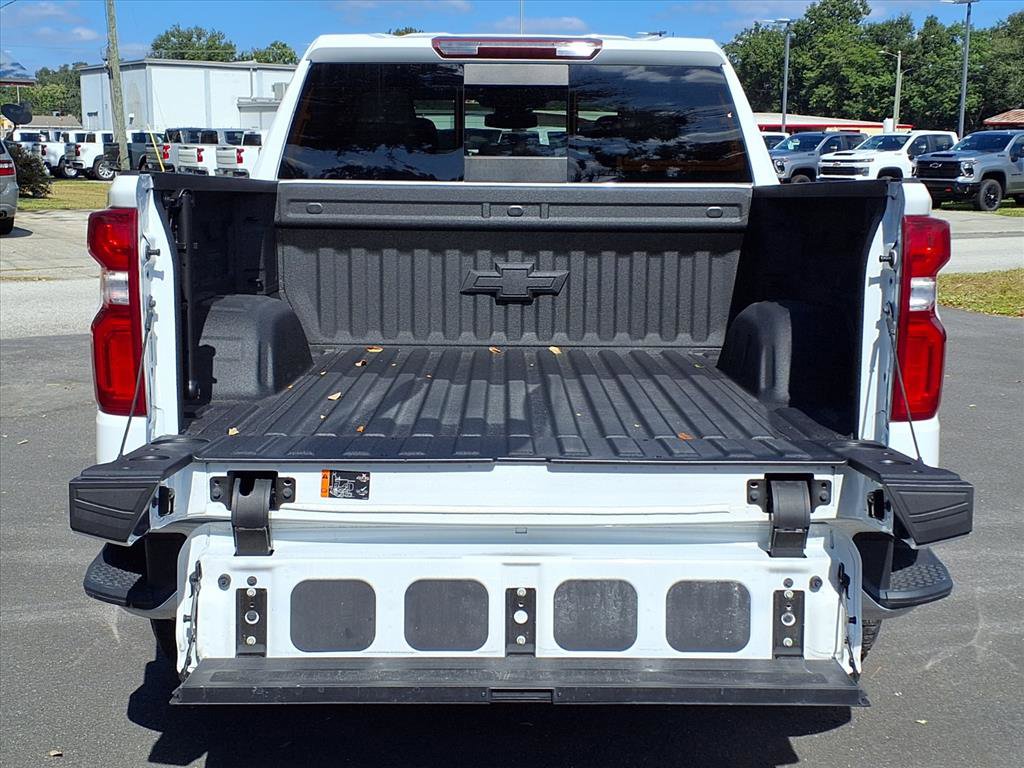 Used 2023 Chevrolet Silverado 1500 LTZ AWD/4WD image 7