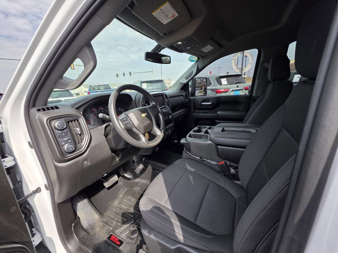 Used 2023 Chevrolet Silverado 2500 Custom w/ Custom Value Package image 12