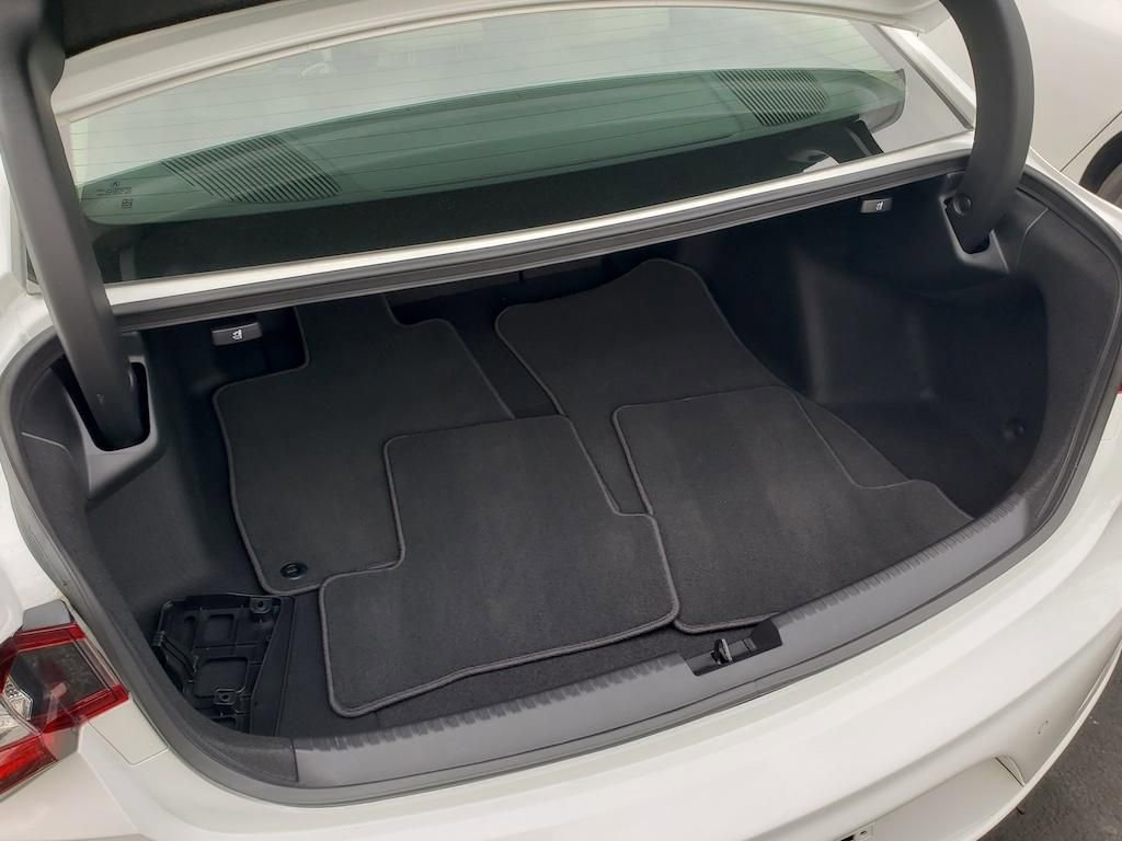 Certified 2025 Acura TLX w/ Technology Package image 8