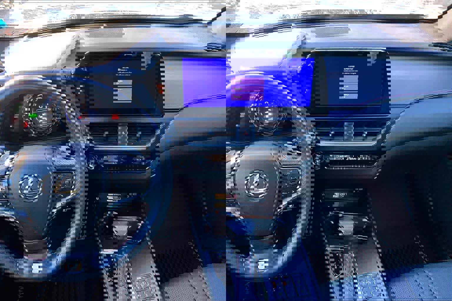 Used 2024 Lexus UX 250h F Sport image 7