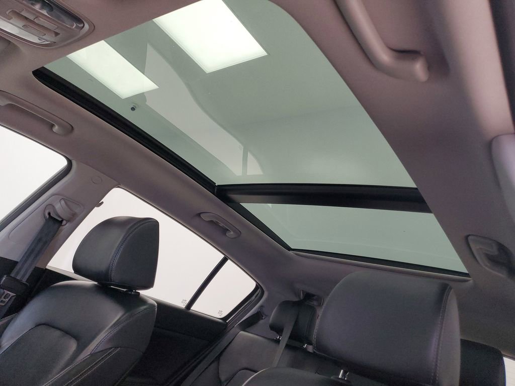 Used 2022 Kia Sportage EX w/ EX Technology Package image 24