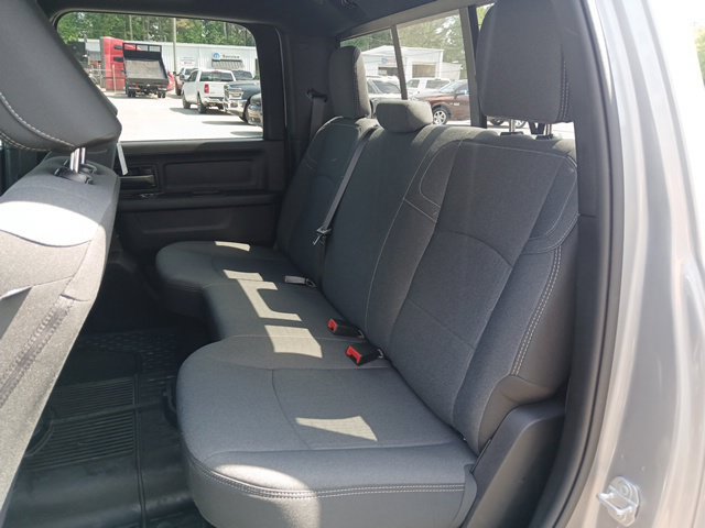 Used 2024 RAM 3500 Tradesman w/ Chrome Appearance Group AWD/4WD image 18
