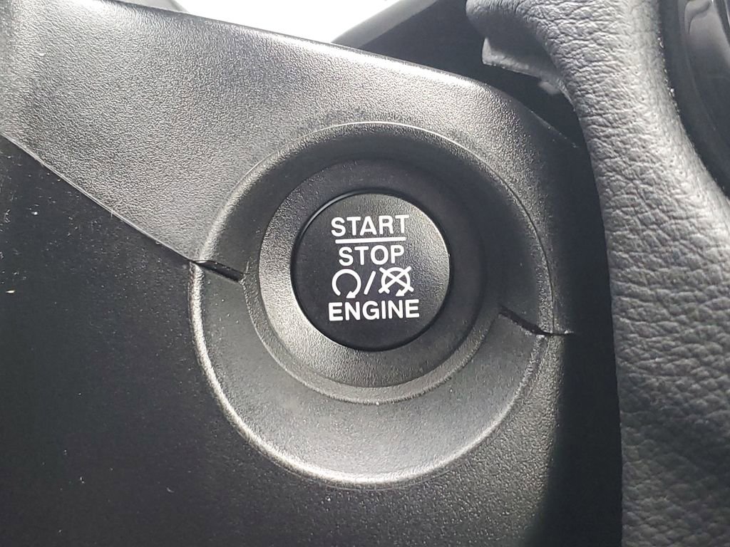 Used 2021 Jeep Compass Latitude image 27