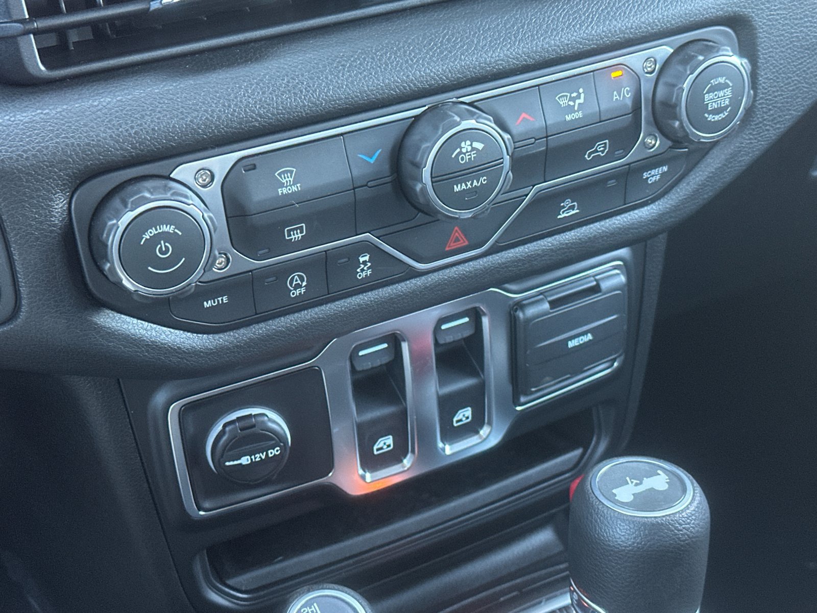 New 2026 Jeep Wrangler Sport AWD/4WD image 18