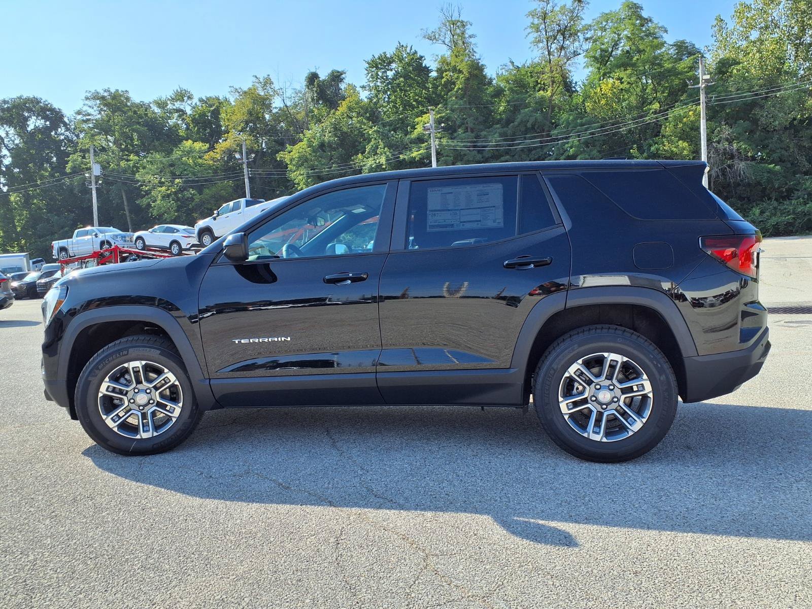 New 2027 GMC Terrain Elevation FWD image 21