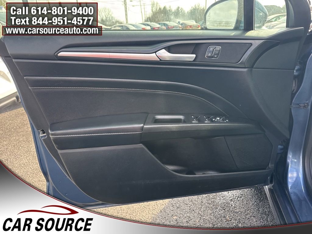 Used 2019 Ford Fusion Titanium image 15