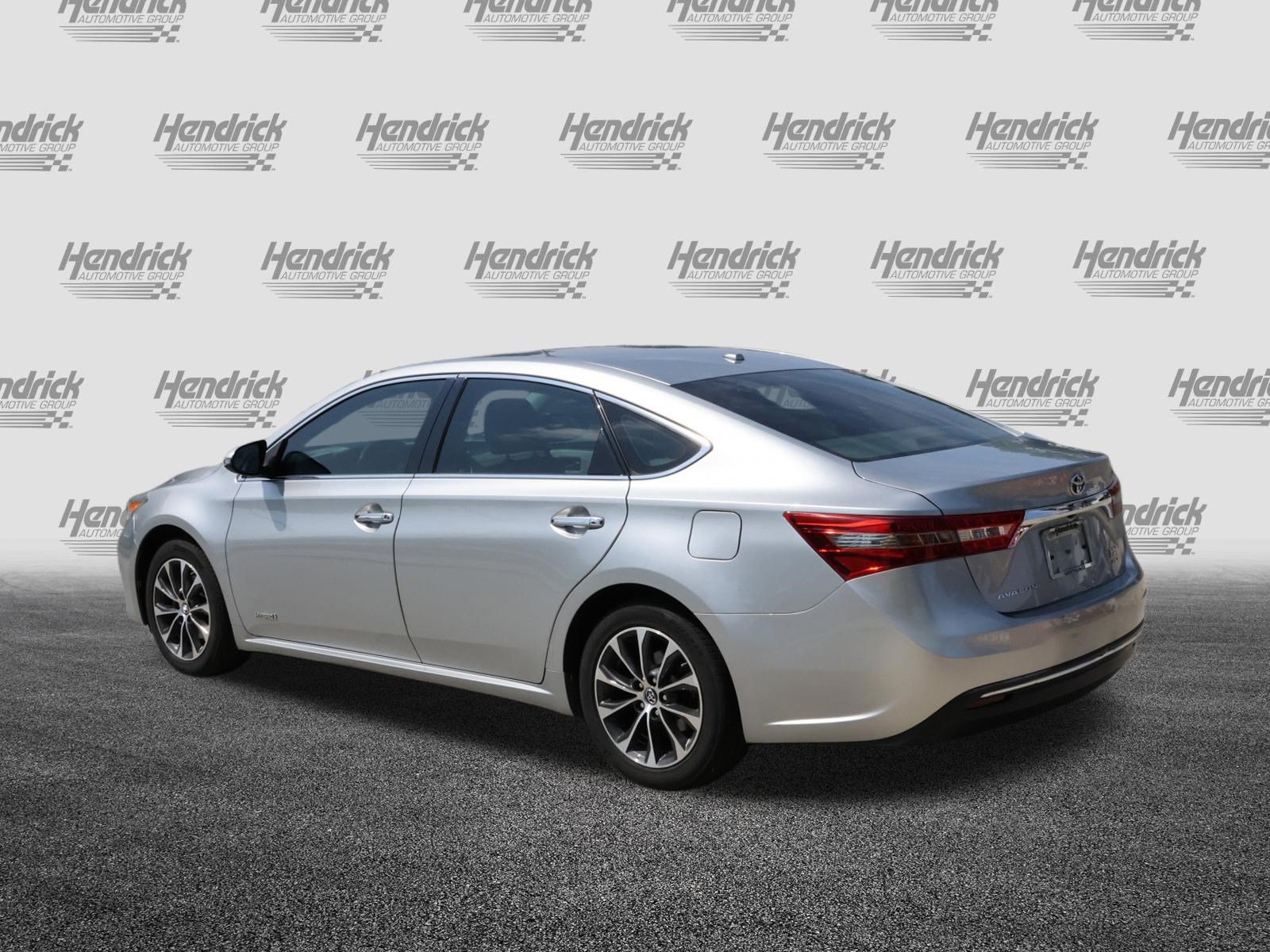 Used 2018 Toyota Avalon XLE Premium w/ All Weather Liner Package FWD image 7