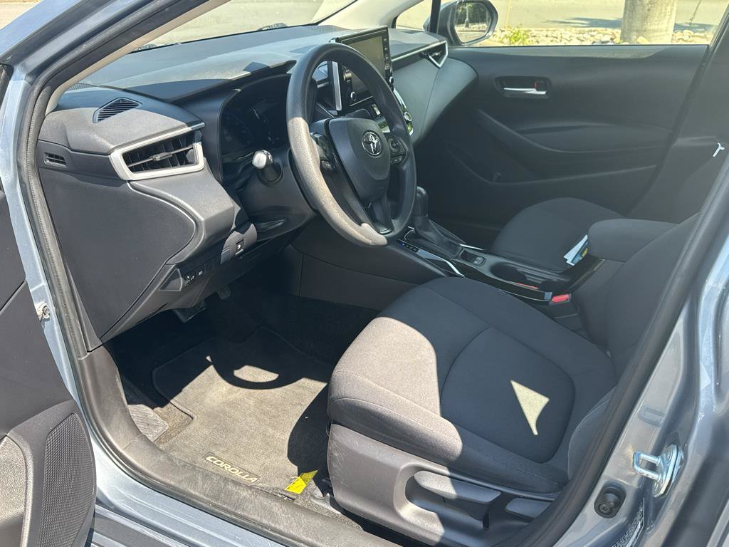 Used 2021 Toyota Corolla LE w/ Carpet Mat Package (TMS) FWD image 23