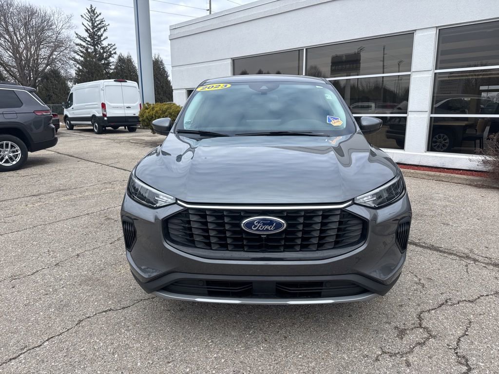 Used 2023 Ford Escape Active w/ Tech Pack #2 AWD/4WD image 5
